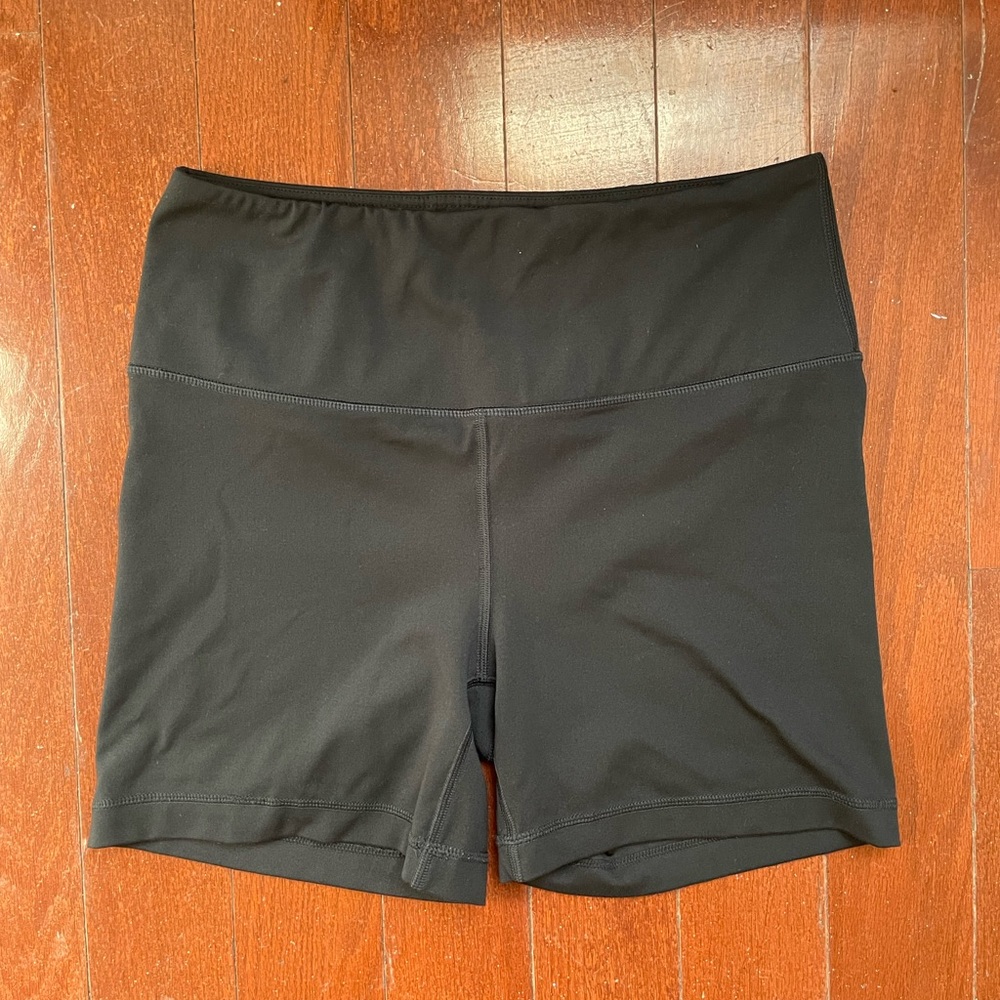 yogalicious lux shorts